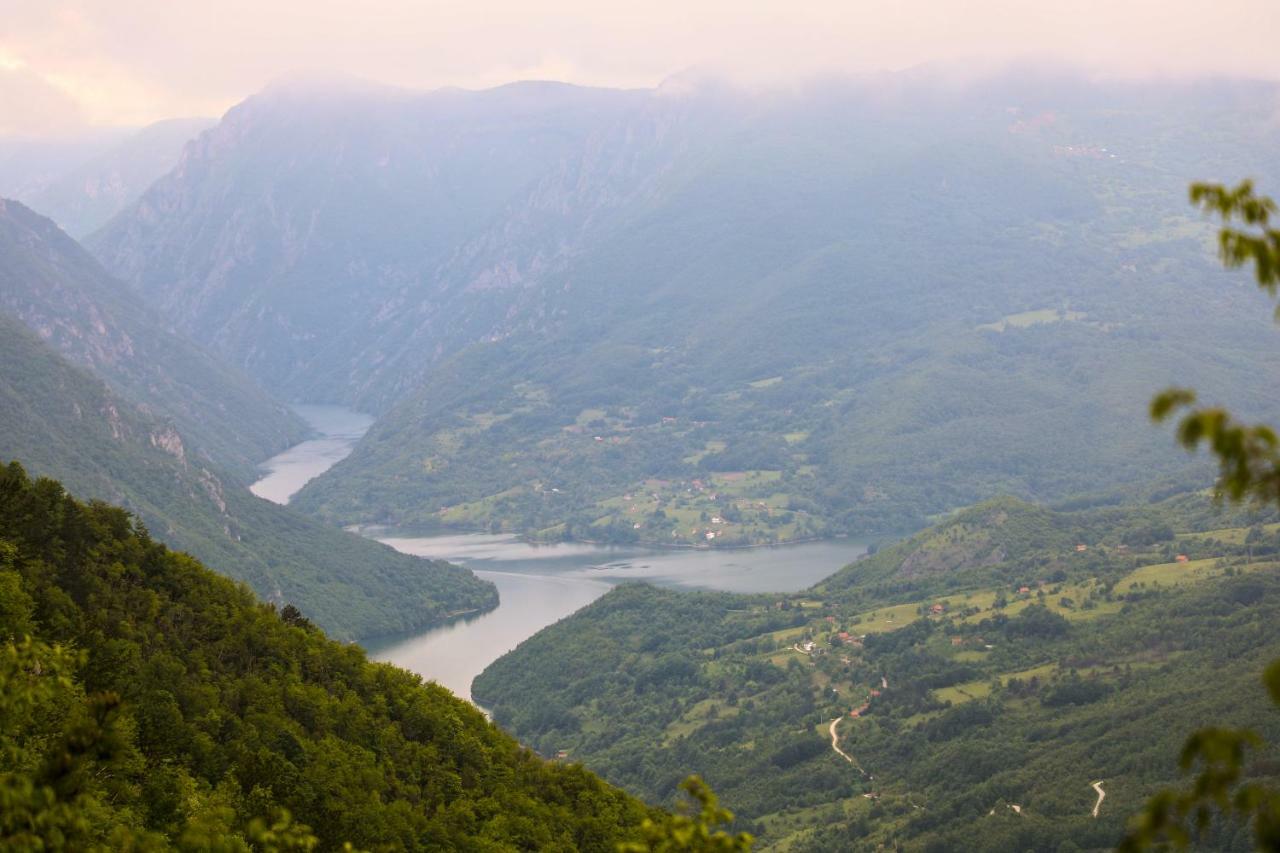 Appartamento Dren - Banjska Stena Mitrovac Esterno foto